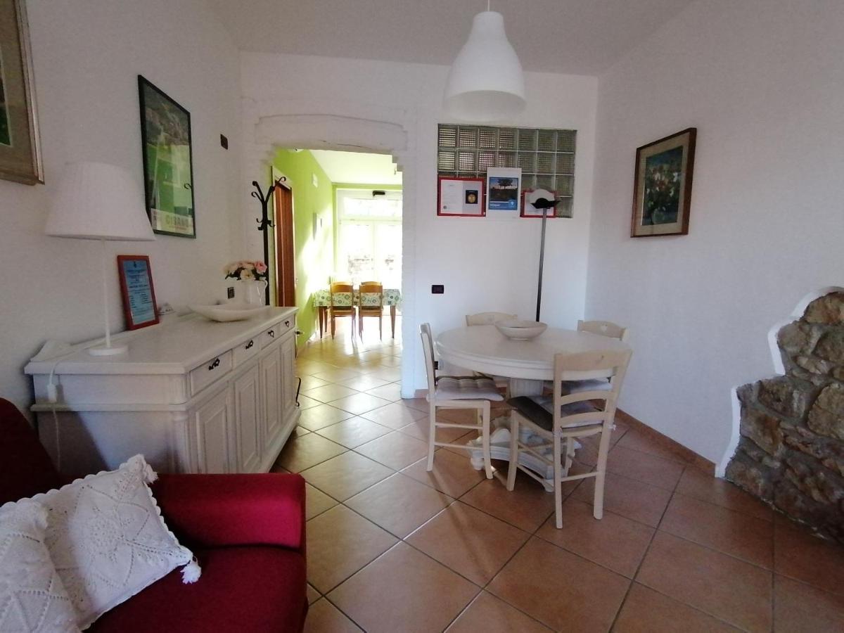 La Casa Di Marzia Apartment Bardolino Bagian luar foto