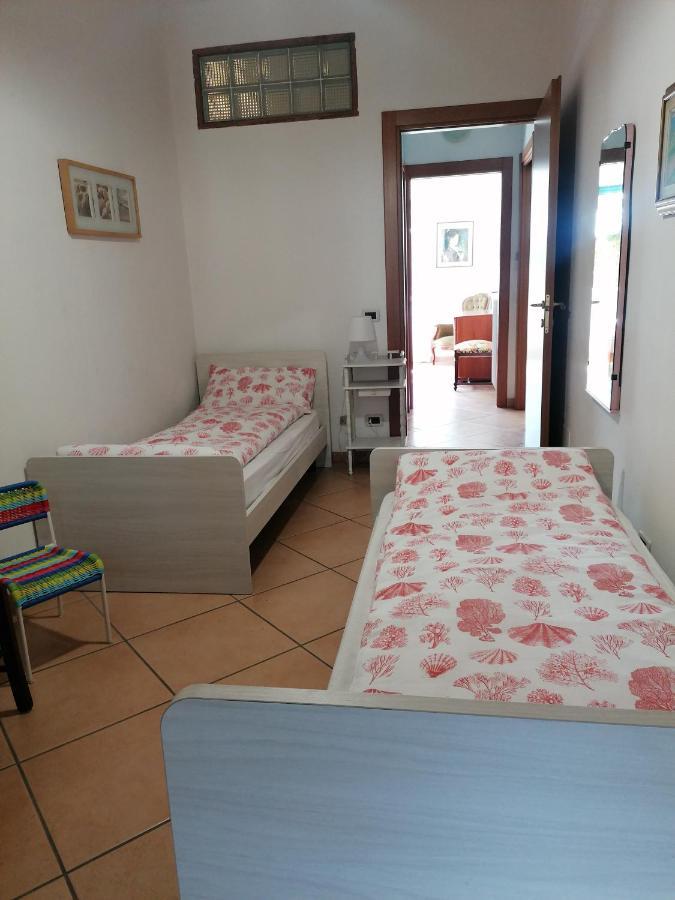 La Casa Di Marzia Apartment Bardolino Bagian luar foto