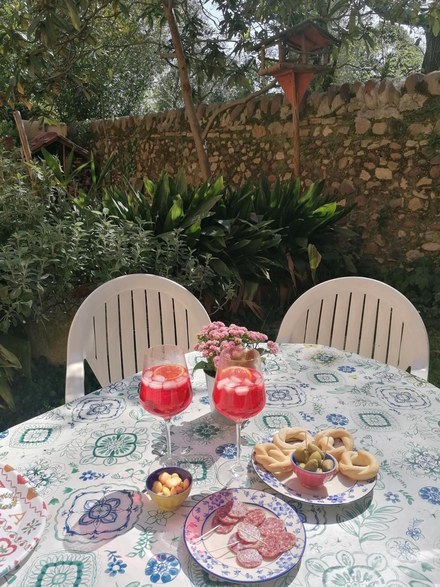La Casa Di Marzia Apartment Bardolino Bagian luar foto