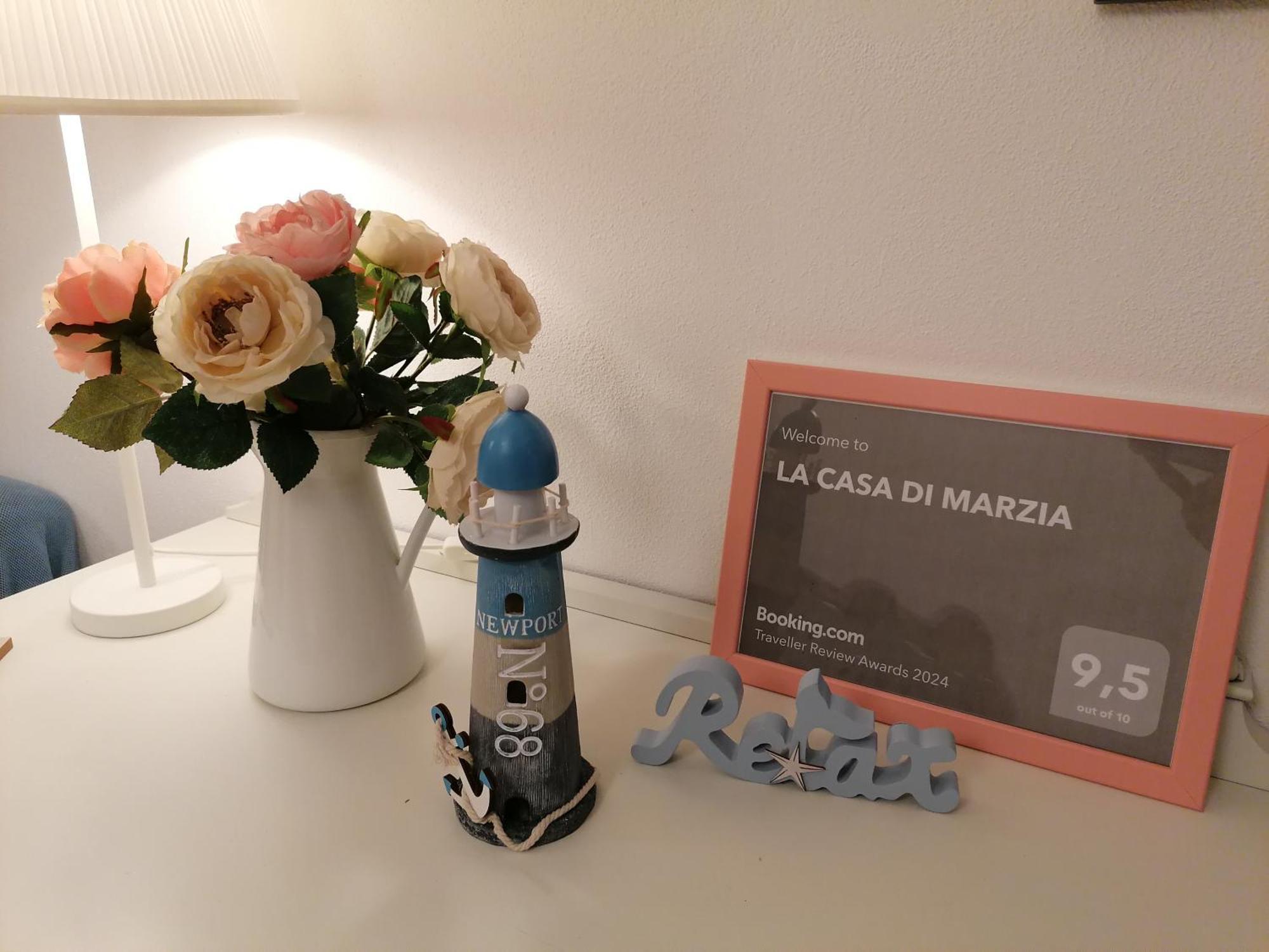 La Casa Di Marzia Apartment Bardolino Bagian luar foto